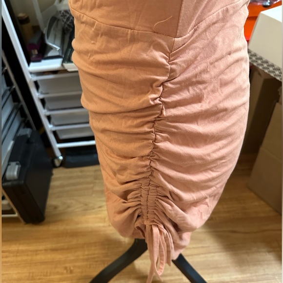 Privacy Please body con ruched dress - Picture 5 of 5